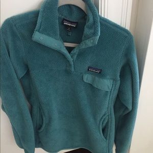 Patoginia Green/ jade pullover